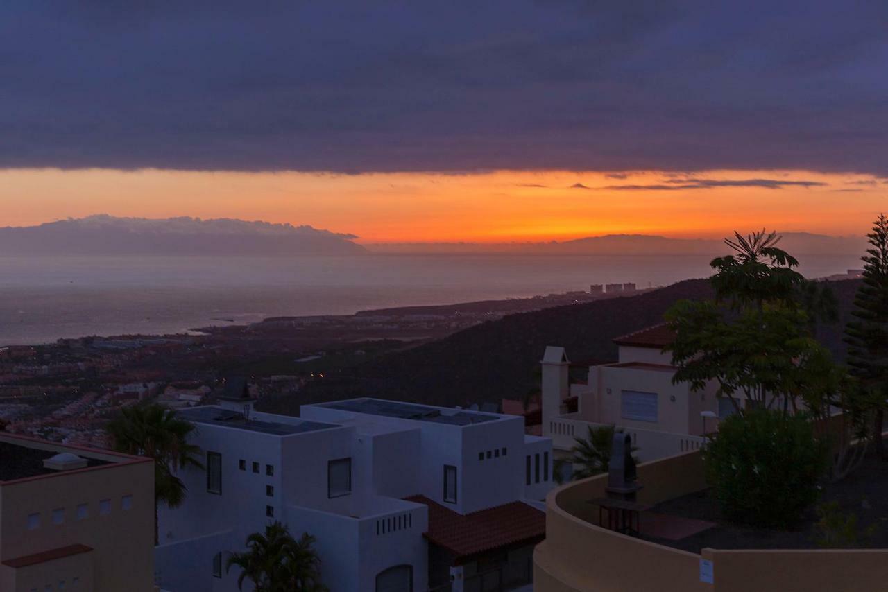 Sara In Villa Costa Adeje (Tenerife)