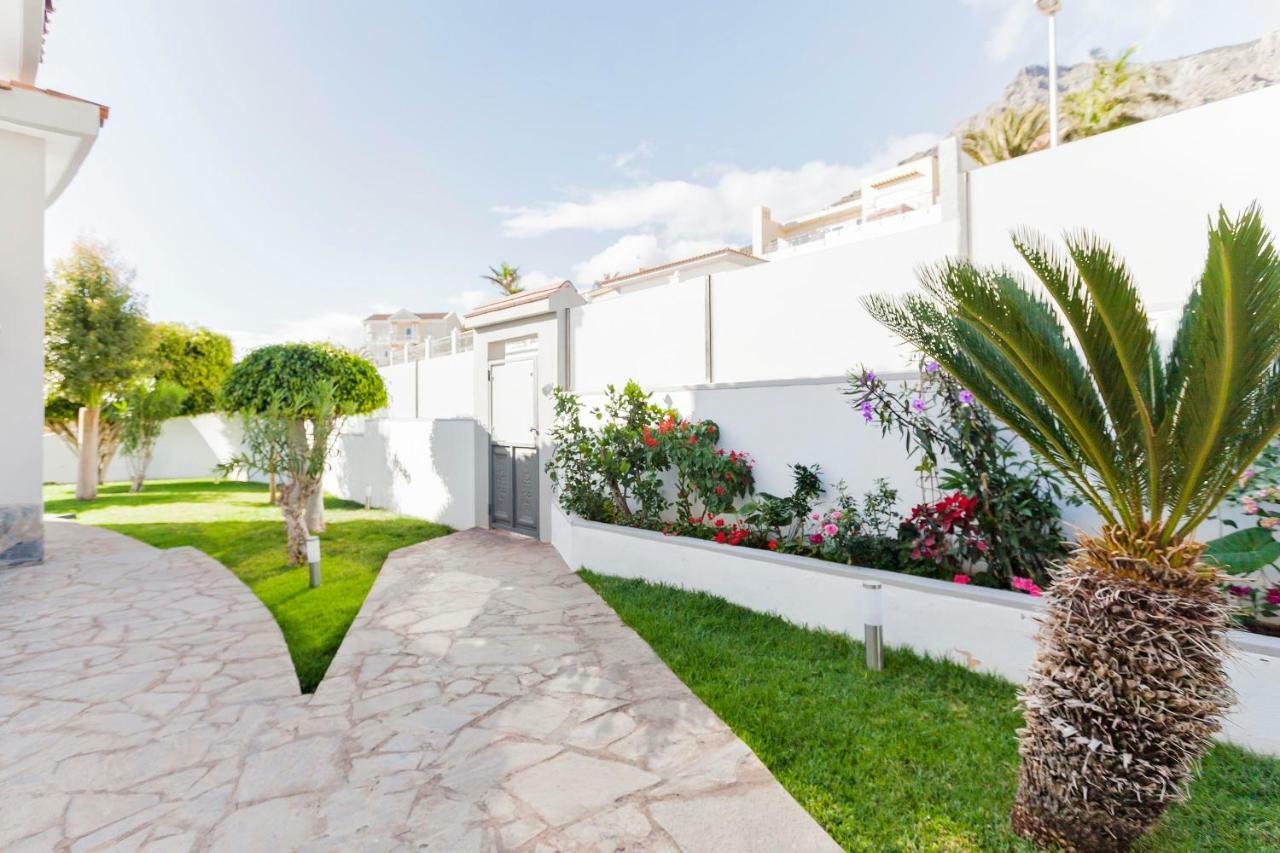 Villa Sara In Costa Adeje (Tenerife)