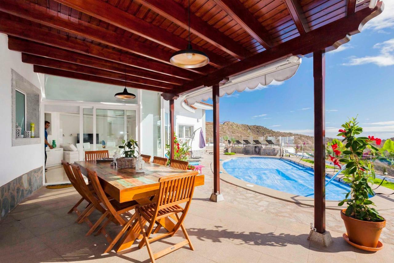 Sara In Villa Costa Adeje (Tenerife)